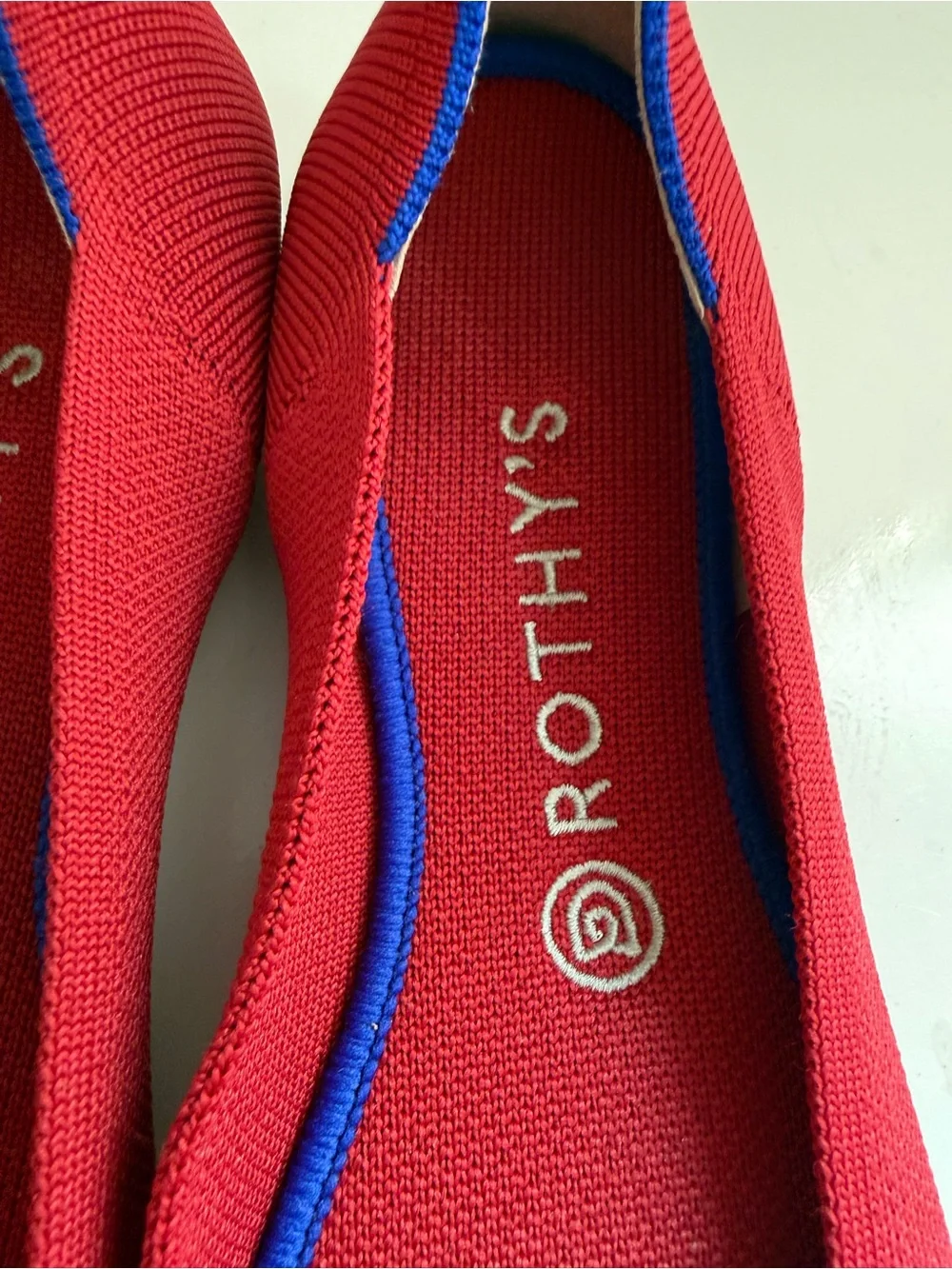 Rothy's Red size 9 Knit Pointed-Toe Flats with Blue Trim